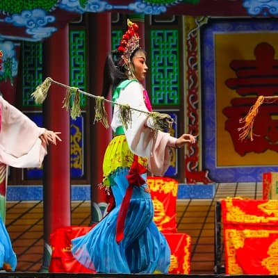 Opéra de Pékin ou spectacle de Kung-fu